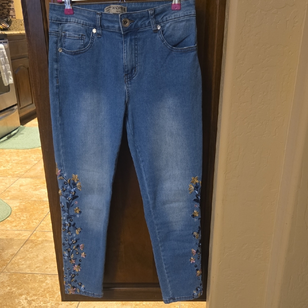 Stylish Blue Jeans with Floral Embroidery